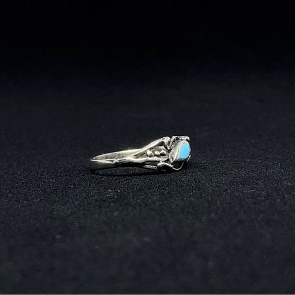 Sterling silver turquoise ring - Picture 2 of 3